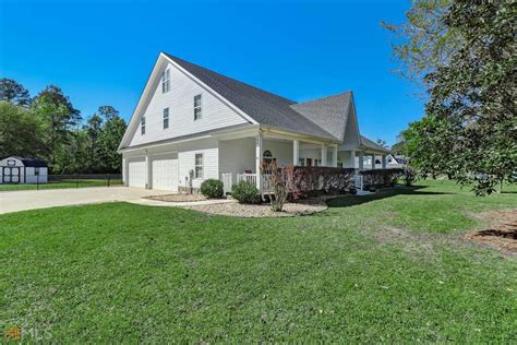 31558 real estate